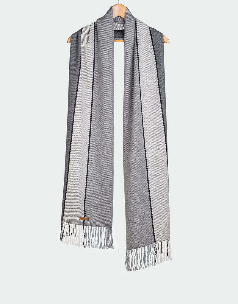 PUCA SCARF