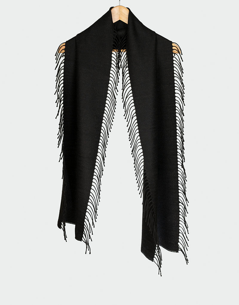 FRINGES SCARF