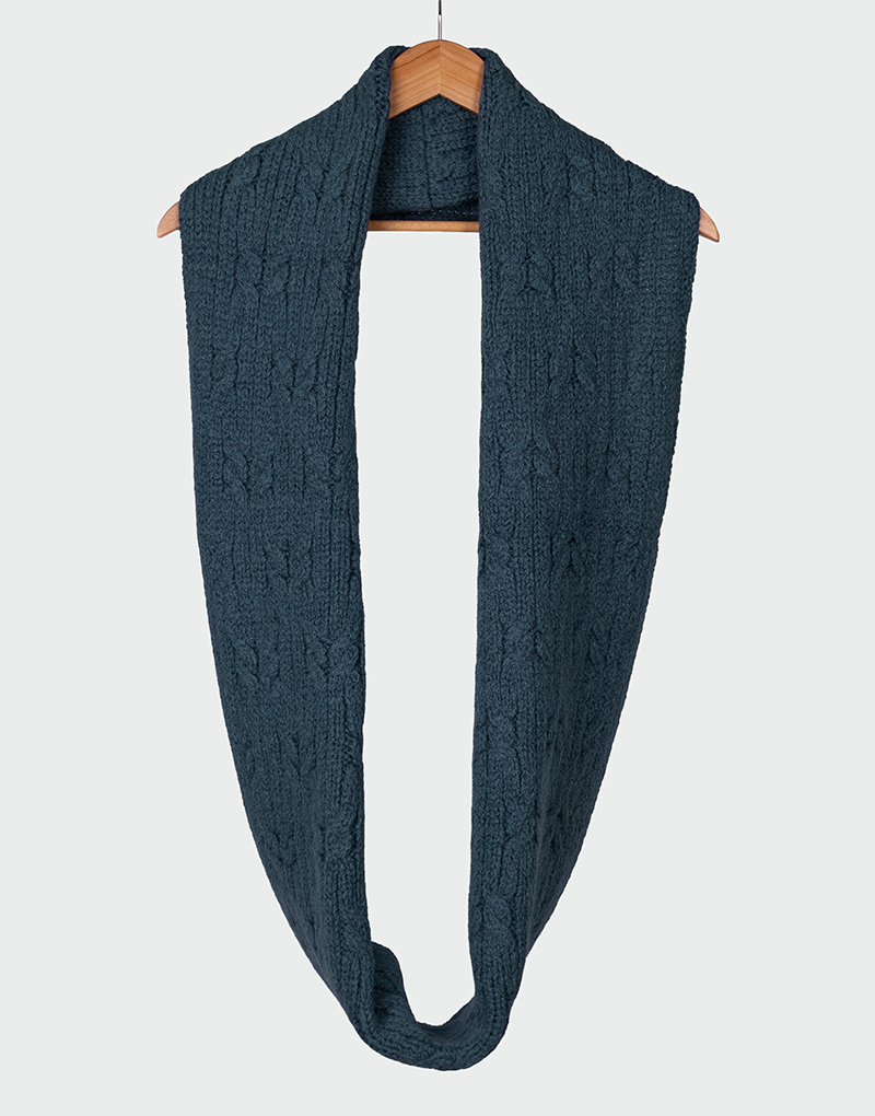 CABLES SCARF