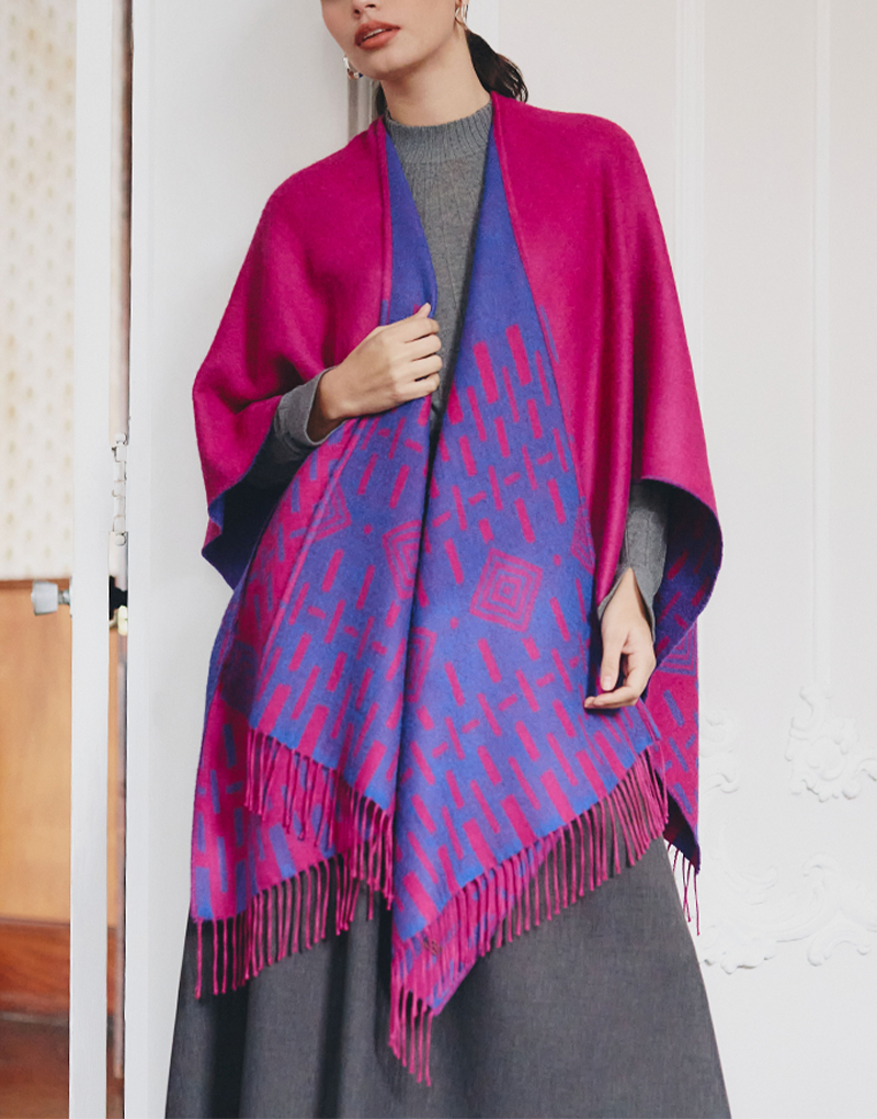 VIQU SHAWL