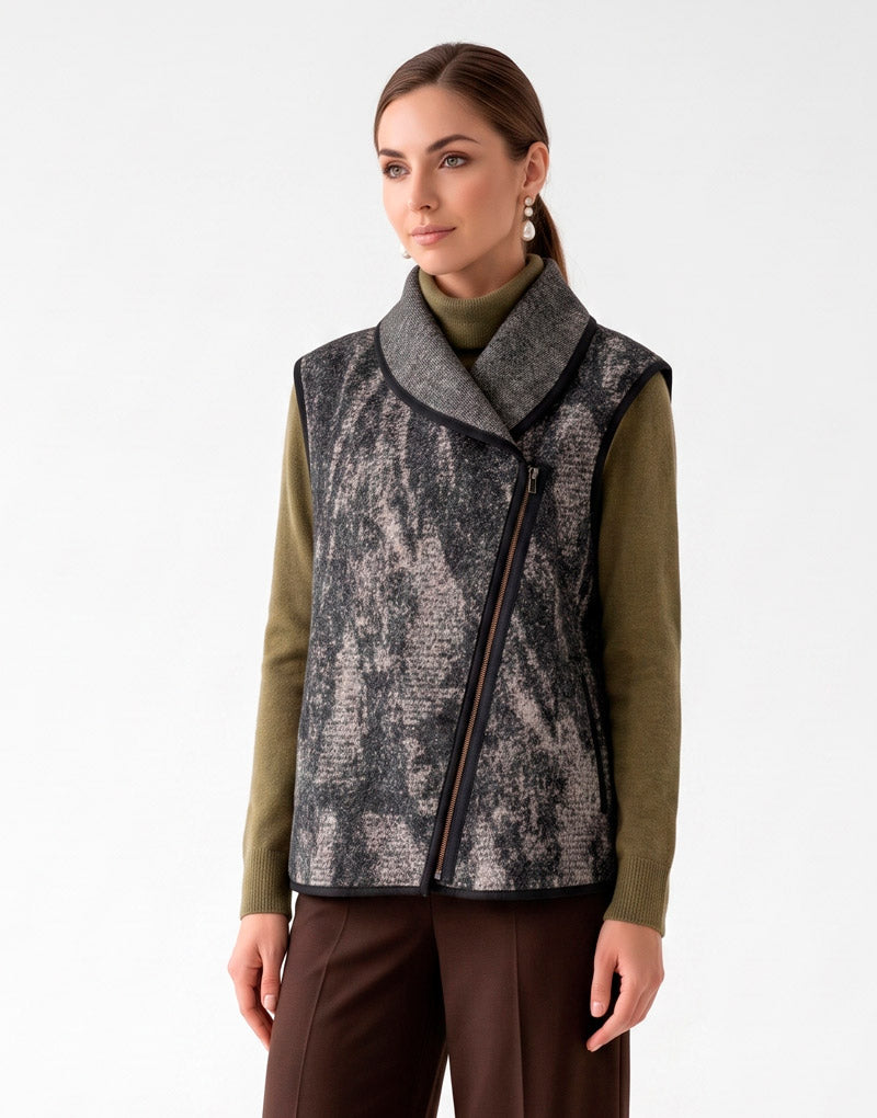 ASIMETRICAL ZIPPER VEST
